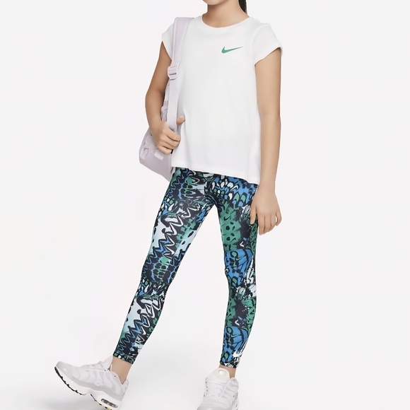 Nike Other - Nike Blue and Green Matching Set with Botanical Leggings
